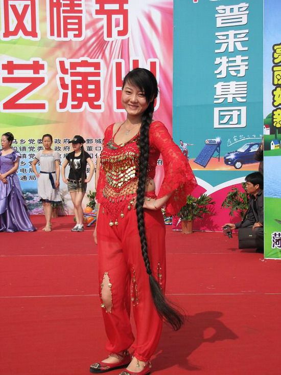 Sun Ying in 2009 long hair festival