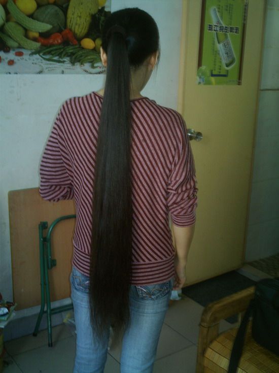 1 meter long hair photos taken by huqing for new year