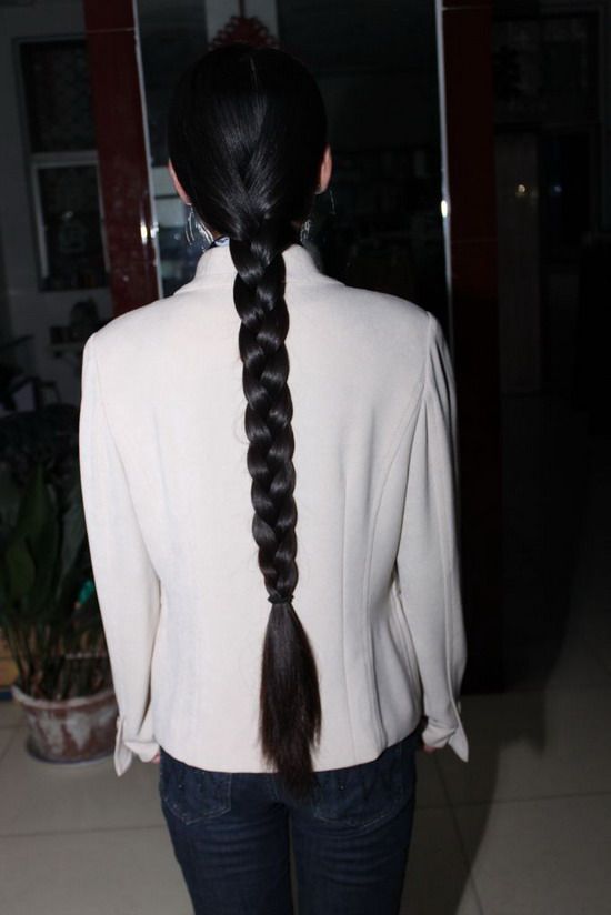 Hip length long hair from Beijing