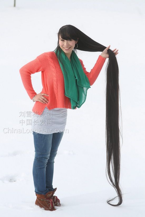 Liu Xuemei's long hair is 2.5 meters now