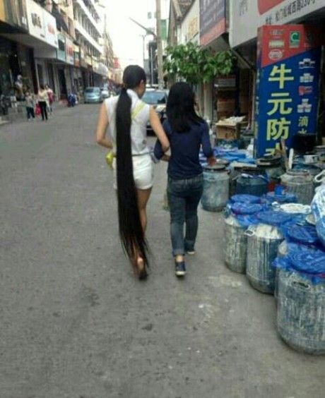 Floor length long hair attract your eyes