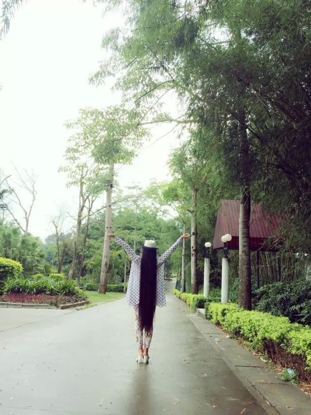 wangting02 grow her long hair to knee length now