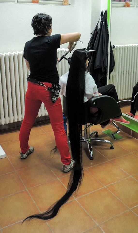 Make 2 meters long hair curly